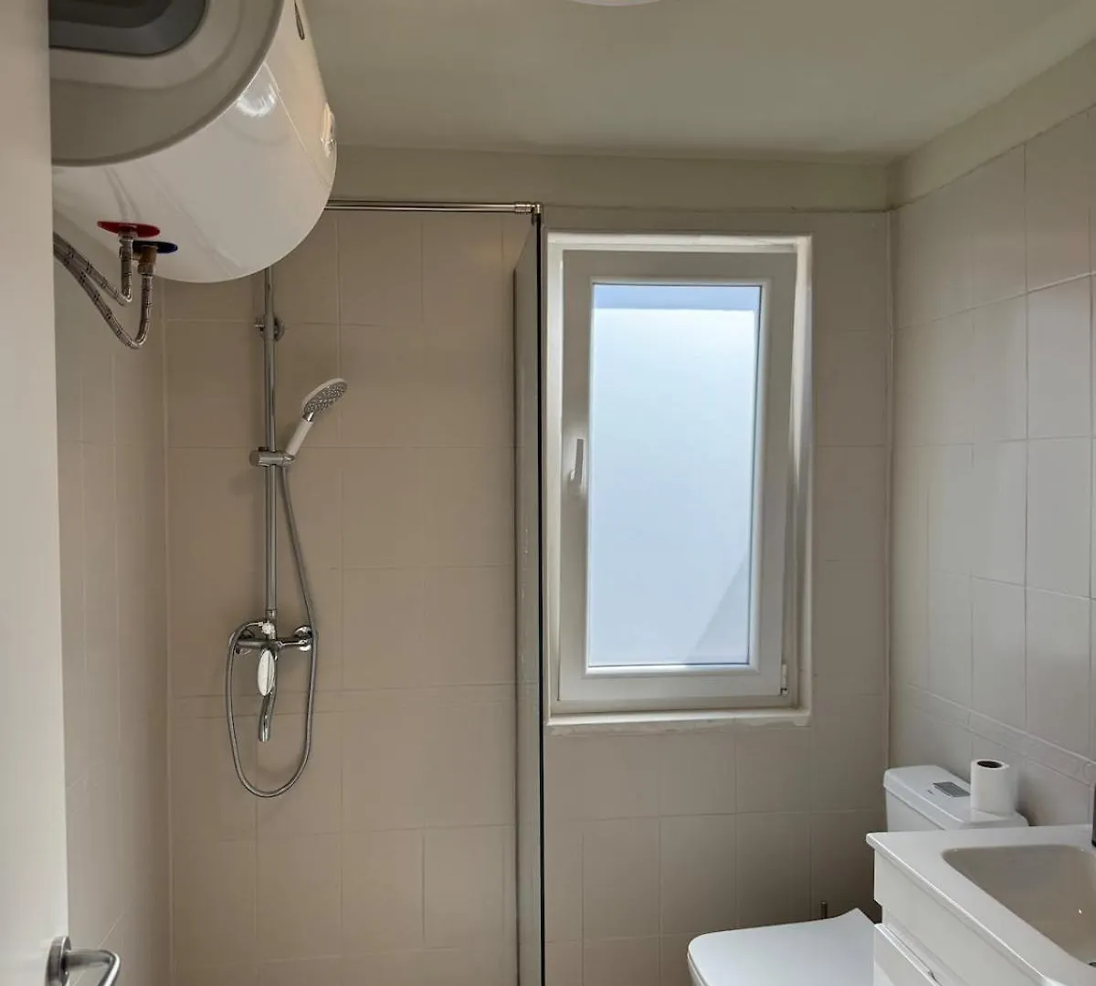 Ados Loft Apartment Center 地拉那