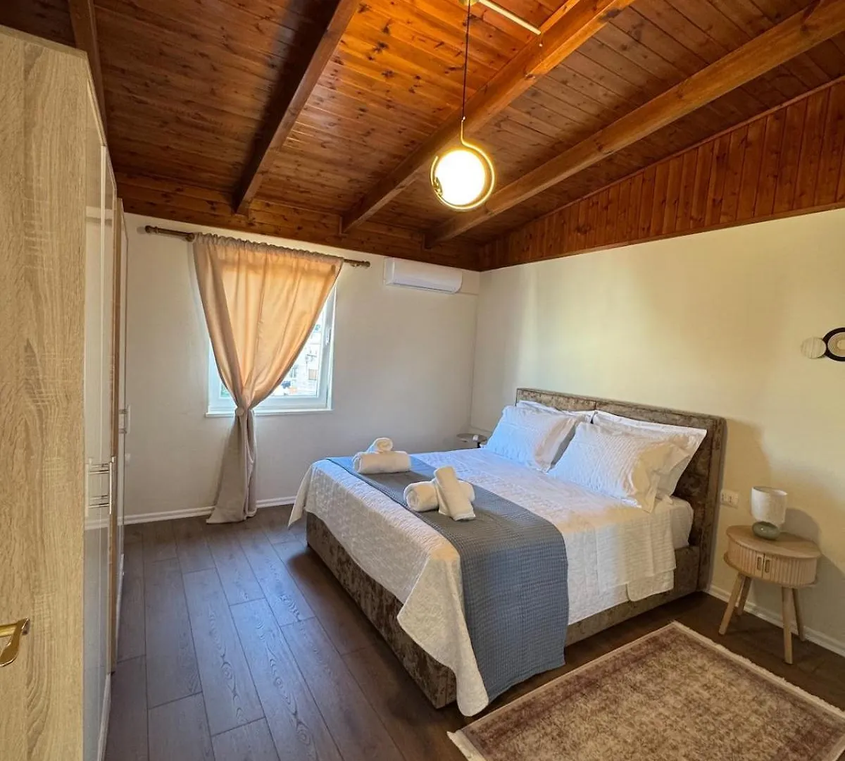 Ados Loft Apartment Center Tirana Albanien